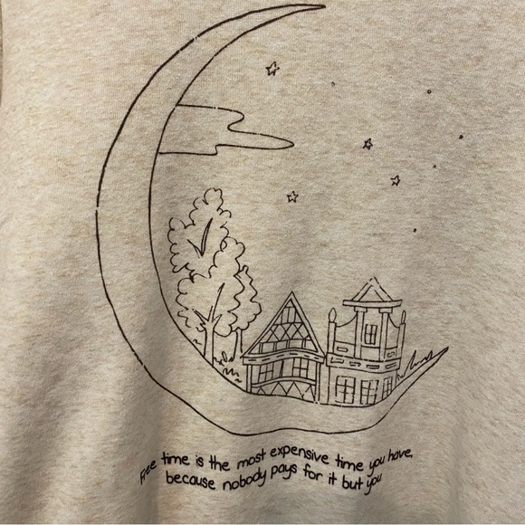 2/$25 Tan/Beige Crewneck Sweater Moon and House Graphic Size M - Picture 3 of 5